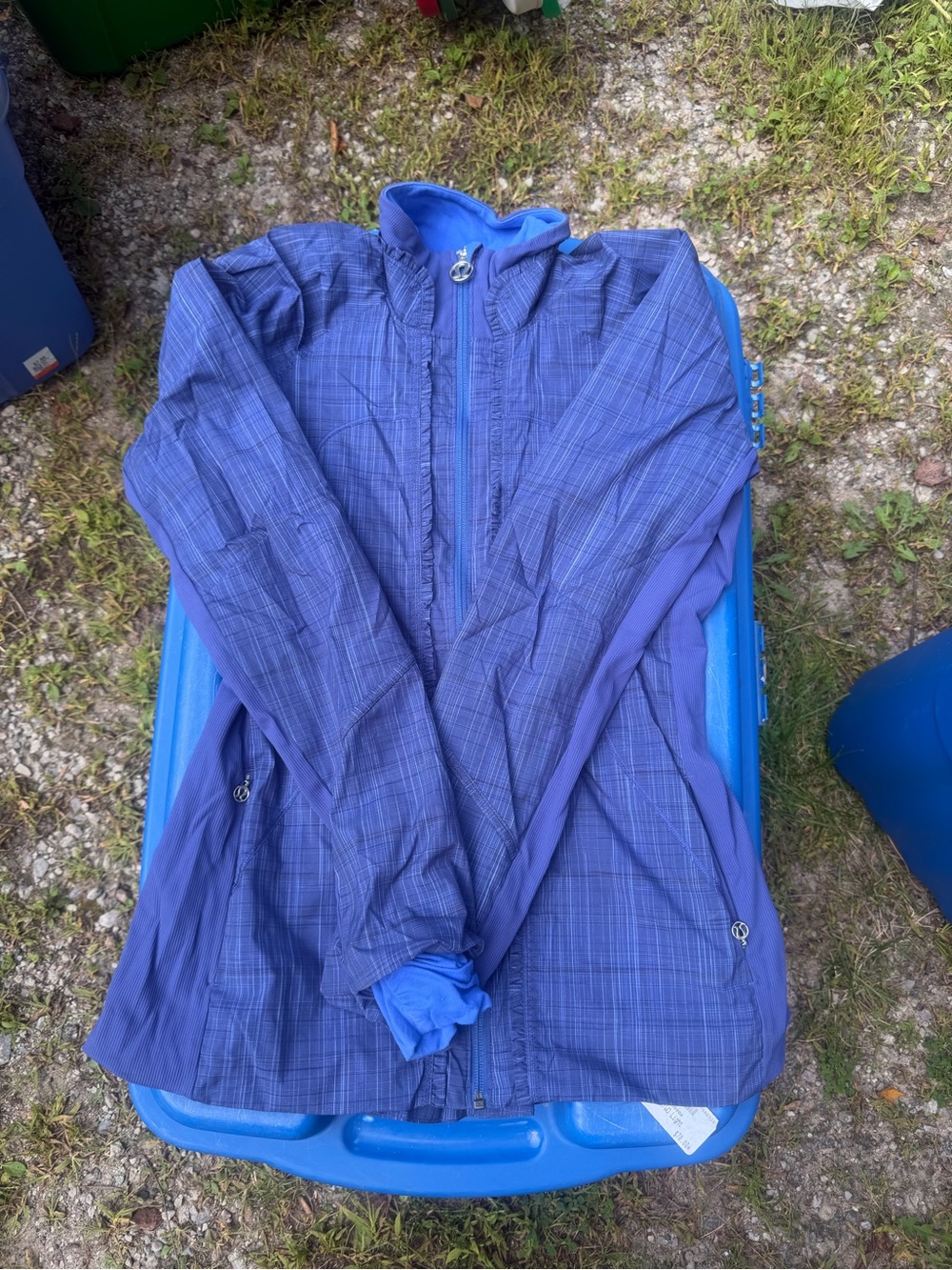 Women’s lululemom ahead of the curve Lightweight Jacket size 8